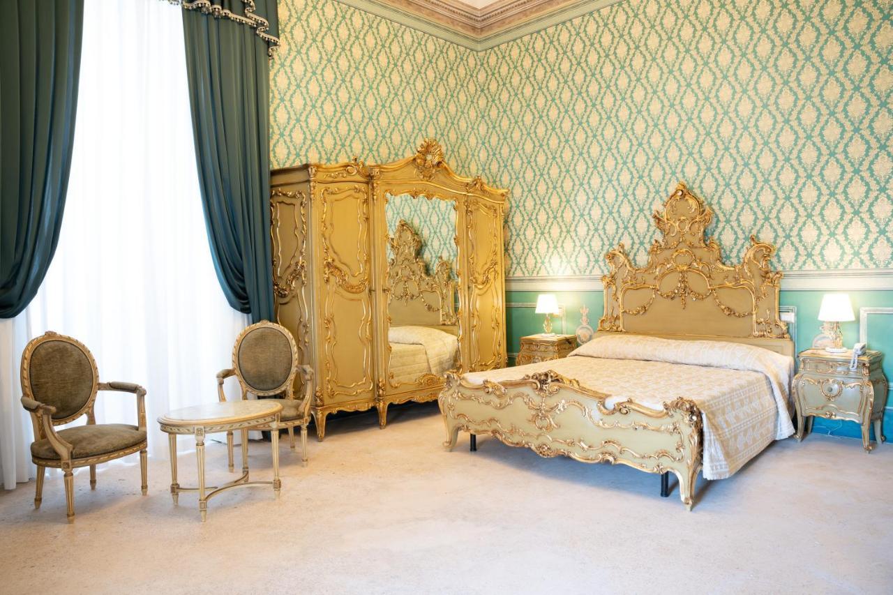 Il Cavaliere Al Borgo Antico Hotell Copertino Eksteriør bilde