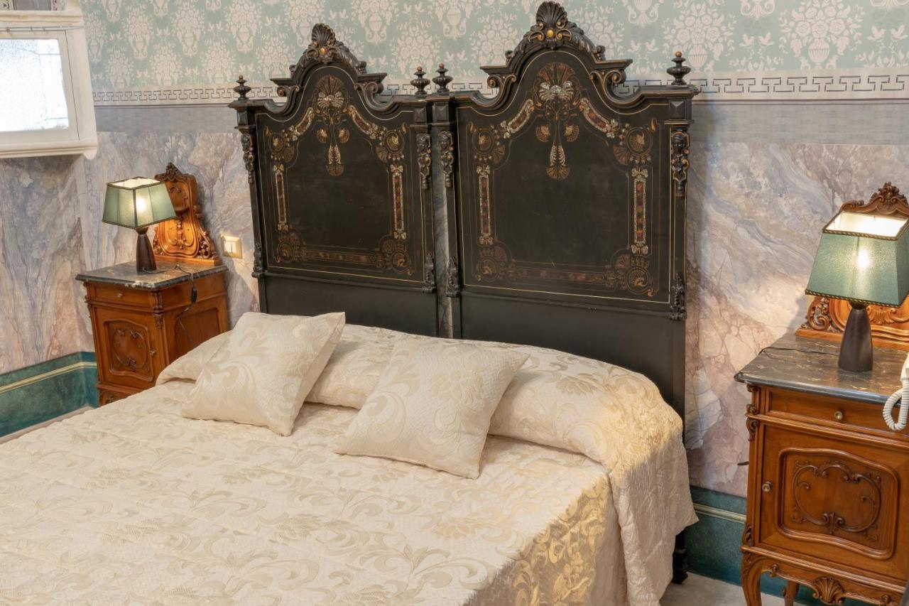 Il Cavaliere Al Borgo Antico Hotell Copertino Eksteriør bilde