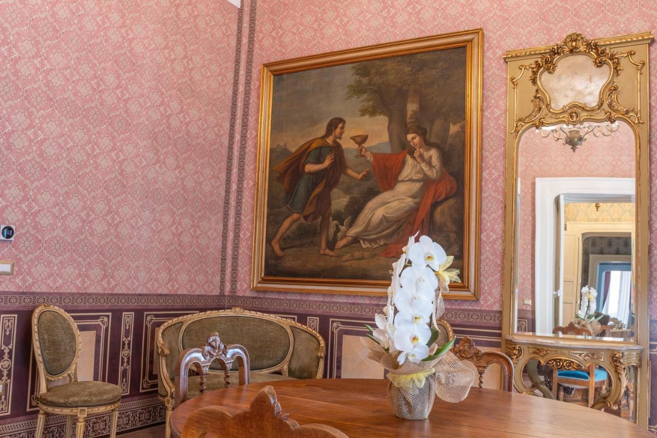 Il Cavaliere Al Borgo Antico Hotell Copertino Eksteriør bilde