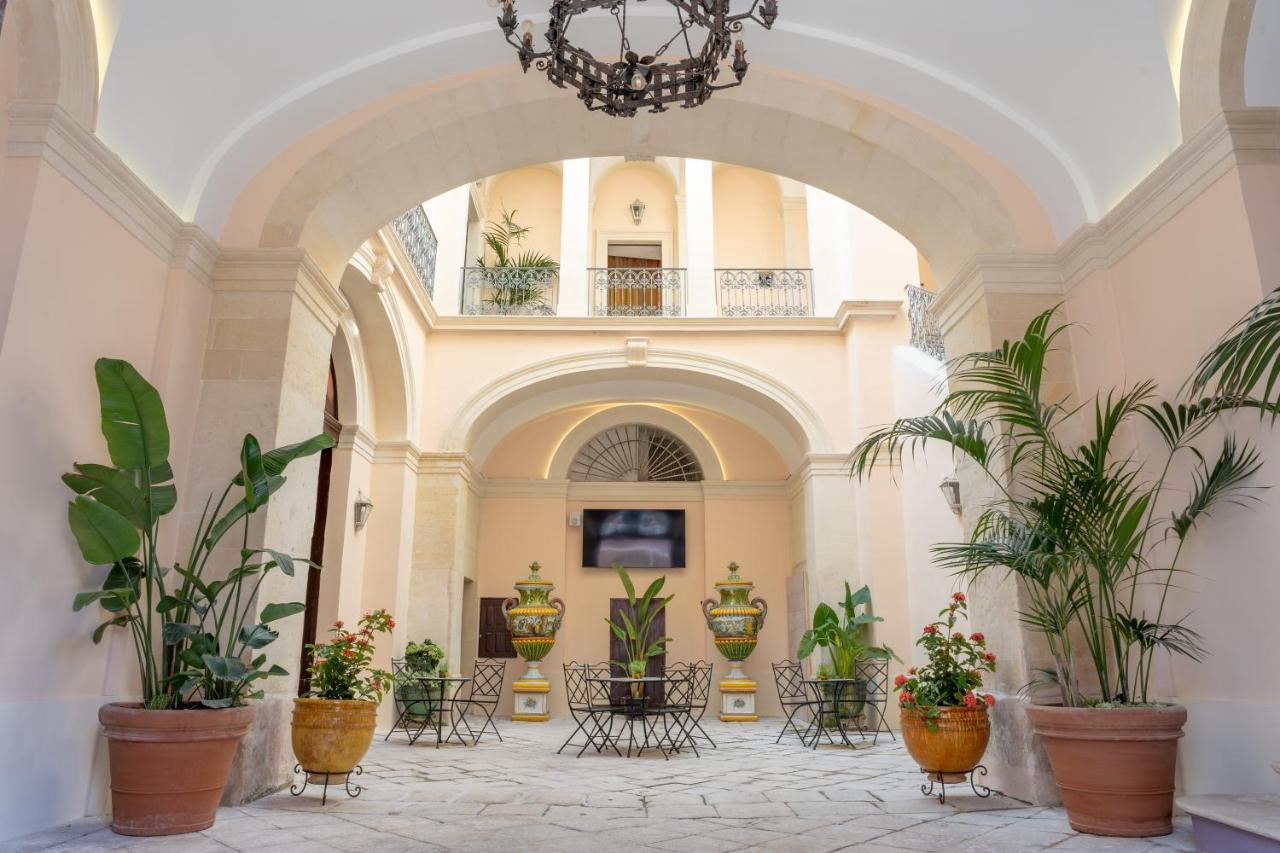 Il Cavaliere Al Borgo Antico Hotell Copertino Eksteriør bilde