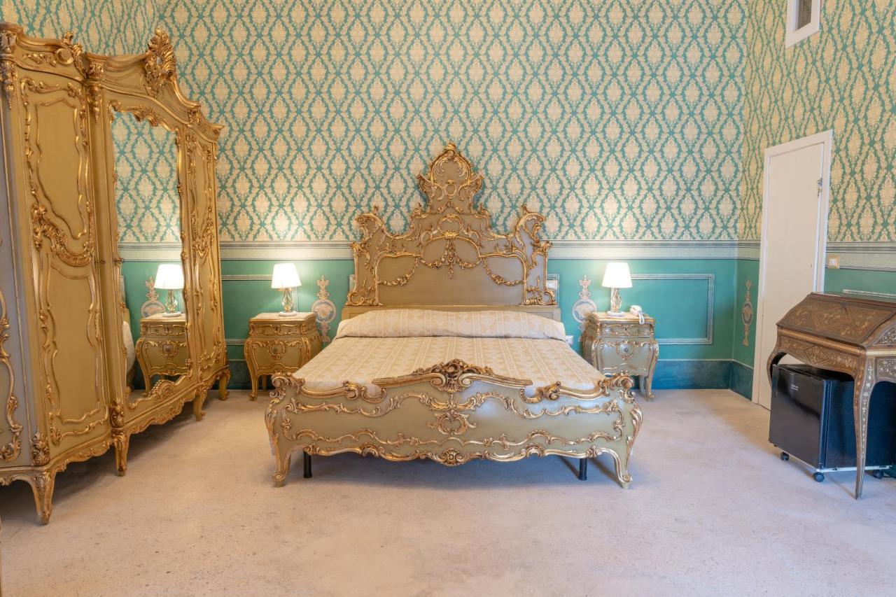 Il Cavaliere Al Borgo Antico Hotell Copertino Eksteriør bilde