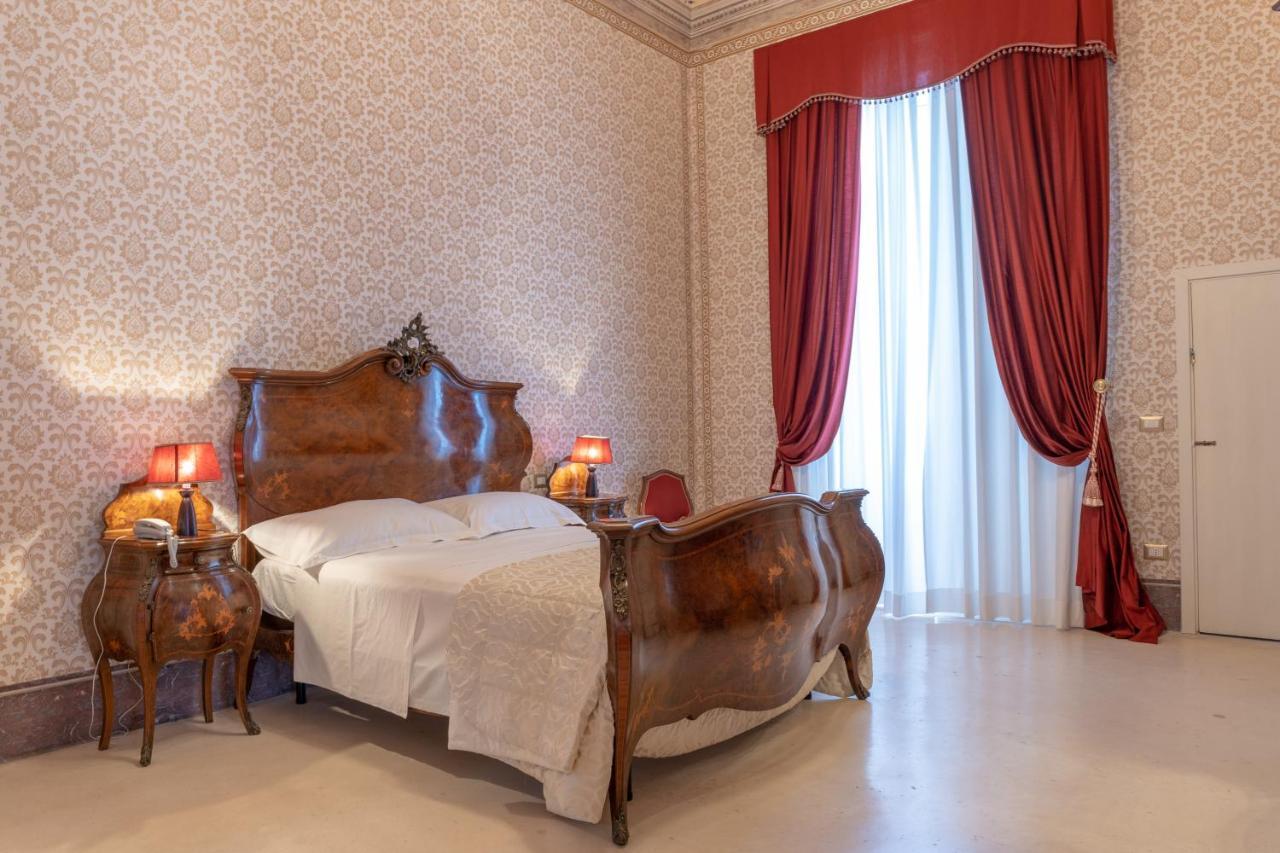 Il Cavaliere Al Borgo Antico Hotell Copertino Eksteriør bilde