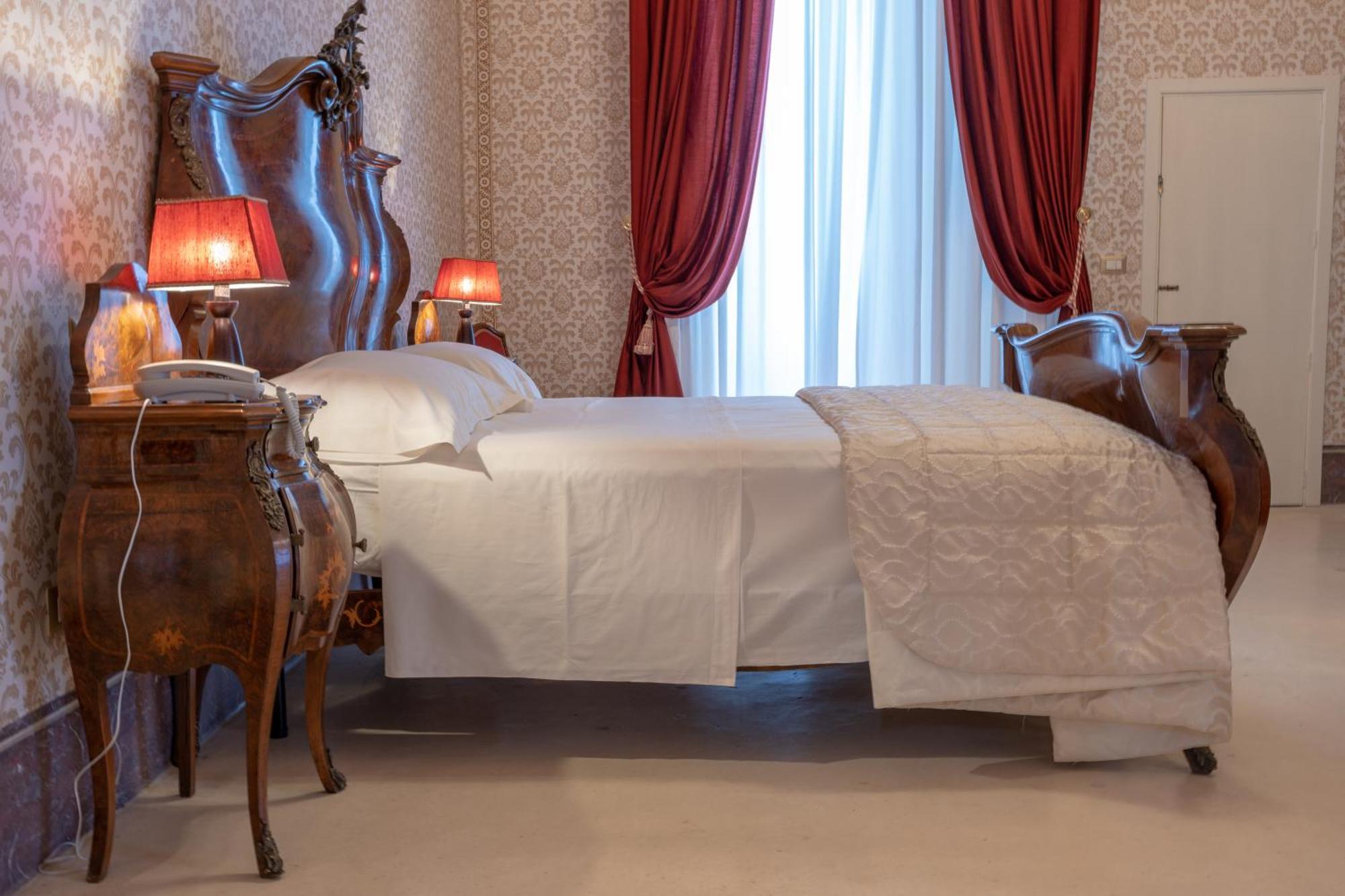 Il Cavaliere Al Borgo Antico Hotell Copertino Eksteriør bilde